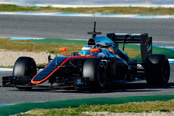 Los nueve monoplazas que competirán en el Mundial de F1 2015
