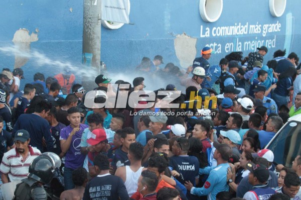 Impactantes: Las fotos de la tragedia y los minutos de terror en el Nacional