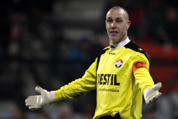 Los grandes futbolistas por el mundo que consumieron ¡cocaína!