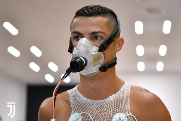 Así recibieron a Cristiano Ronaldo en su primer día de trabajo con la Juventus