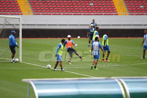 Michaell Chirinos ya marcó gol en el Nacional de Costa Rica y mirá quién estuvo presente