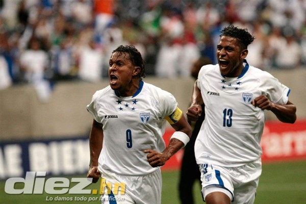 27 celebraciones inolvidables de Carlo Costly en su carrera
