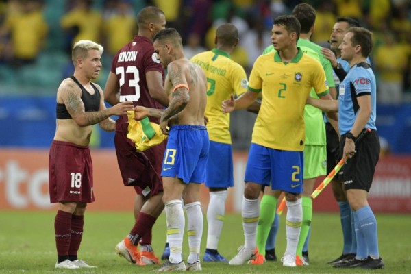 No viste en TV: El dolor de Brasil, la lindas garotas y el aburrido frente a Venezuela