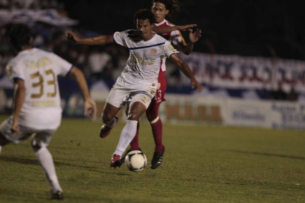 Olimpia perdió 0-1 ante Choloma estadio Rubén Deras