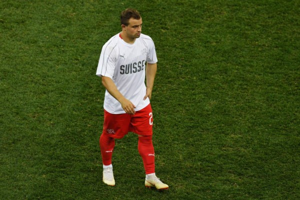 ¿Quién es la rubia? Costa Rica se despide con dignidad y el cambio de camisas