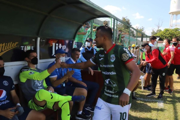 ¡Llenazo y ambientazo! El Yankel Rosenthal vibró con el triunfo verdolaga que fue engalanado por bellas chicas