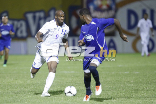 'El Rey' David se retiró del fútbol en un partido en el Morazán.