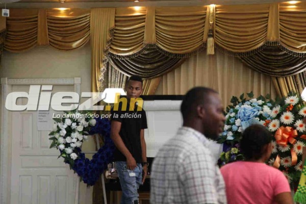 EN FOTOS: Así ha sido el velatorio de Walter 'Pery' Martínez en La Ceiba