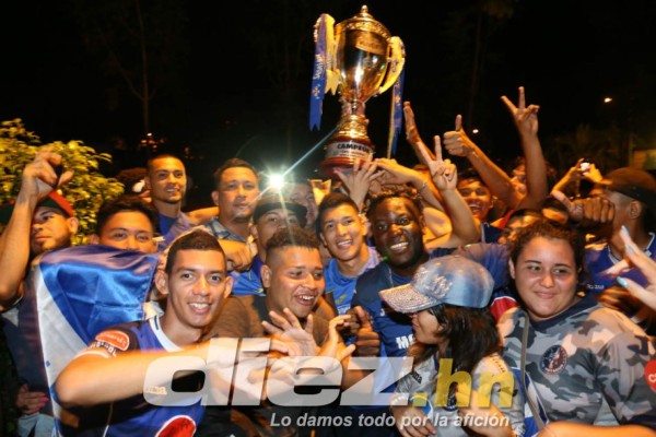FOTOS: Motagua celebra por todo lo alto su Copa 14