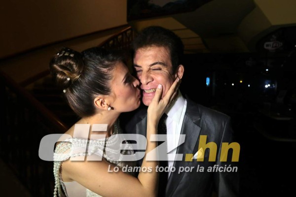 FOTOS: Salvador Nasralla se casa a sus 63 años con Iroshka Elvir