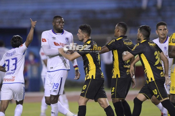 Fotos: ¿Por qué Jerry Bengtson jugó con mascarilla? Bronca Arboleda-Pírez y el cuidado con los balones
