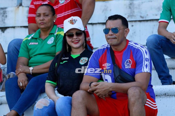 ¡Ambientazo! Afición de Olimpia invade el Estadio Olímpico para el clásico contra Marathón