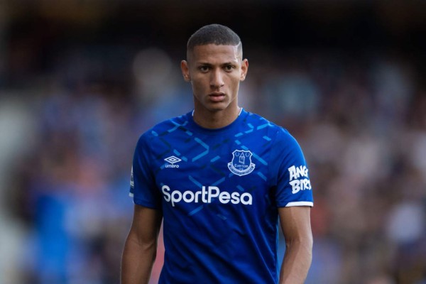 Mercado de fichajes: Juventus quiere mexicano, Barcelona con cuatro posibles bajas y Neymar es noticia