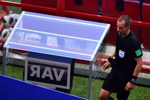 ¿Cómo hubiesen sido los octavos de Rusia 2018 sin el VAR?