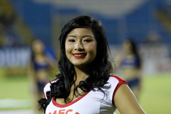 Las bellezas que se vieron en el estadio Morazán en el Real España-Platense