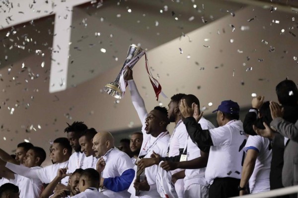 Así fue el enorme festejo de los jugadores del Olimpia luego de se campeones