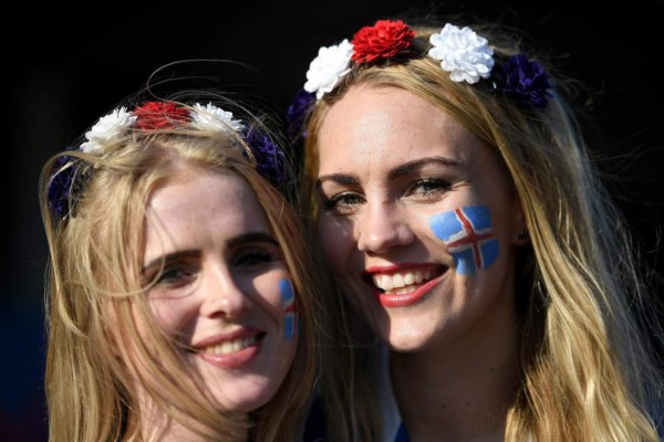 ¡Hermosas debutantes! Islandesas llenarán de belleza los estadios de Rusia