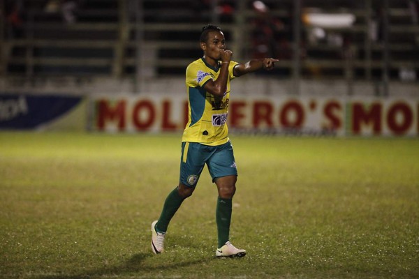 TOP: Futbolistas hondureños con más de 100 juegos en Liga Nacional que nunca han sido expulsados