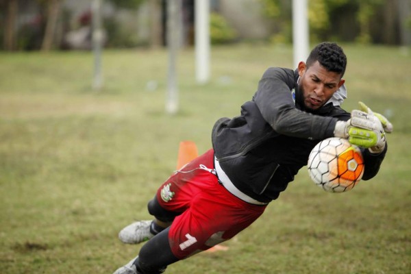 RUMORES Y FICHAJES: Bryan Johnson y Rony Martínez son noticia