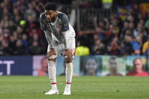 NO SE VIO EN TV: La pelea de Messi, el aficionado infiltrado y el raro gesto de Piqué