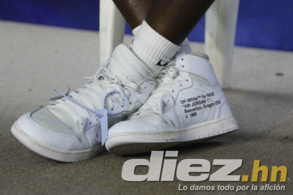 Así fue el entrenamiento de Honduras: Los tenis 'Air Jordan' de Elis, Arnold se entrena y Coito se luce