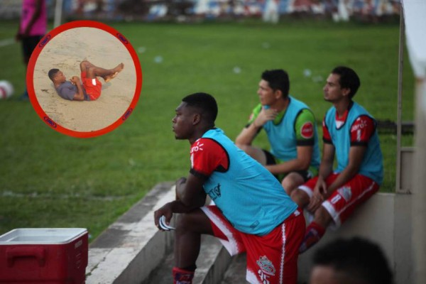 El deseo del futbolista del Vida César Guillén tras sufrir una grave lesión