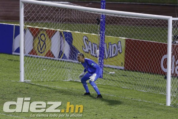 El gran gesto de Keylor Navas, locura total por tomarse fotos y su plática con 'Rambo' de León