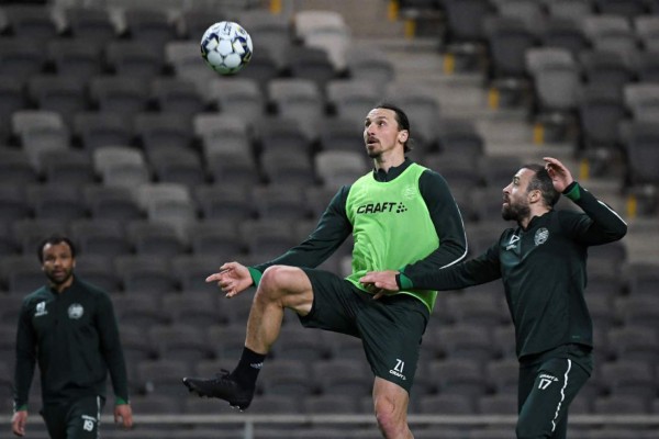 Ibrahimovic es captado entrenando con equipo sueco y le pone una condición al Milan para renovar&nbsp;&nbsp;