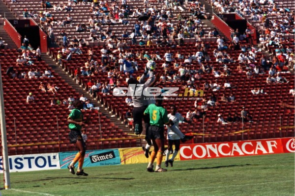 20 fotos inéditas de Honduras en la primera edición de la Copa Oro en 1991
