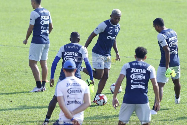 Risas, buen ánimo y concentrados: Honduras se completó para enfrentar a Costa Rica con Najar como figura