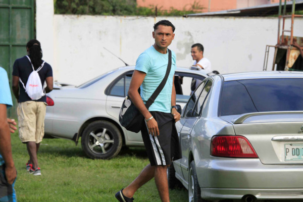 Huelga en Marathón por falta de salario.