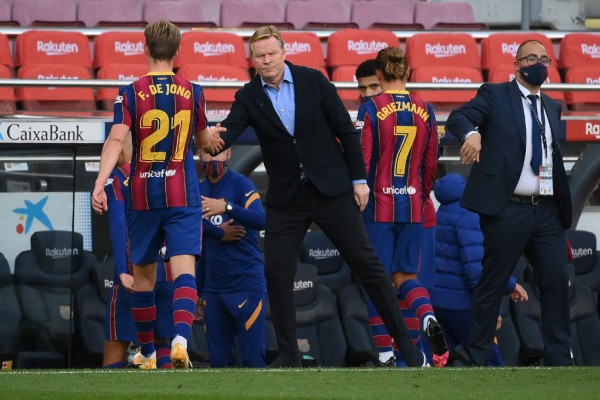 Fotos: La tristeza de Messi tras perder el clásico, el gesto de Koeman y el festejo del Real Madrid