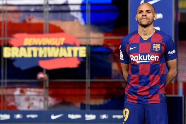 Así fue la presentación de Braithwaite con Barcelona: Sonrisas, magia y...¿es del Real Madrid?