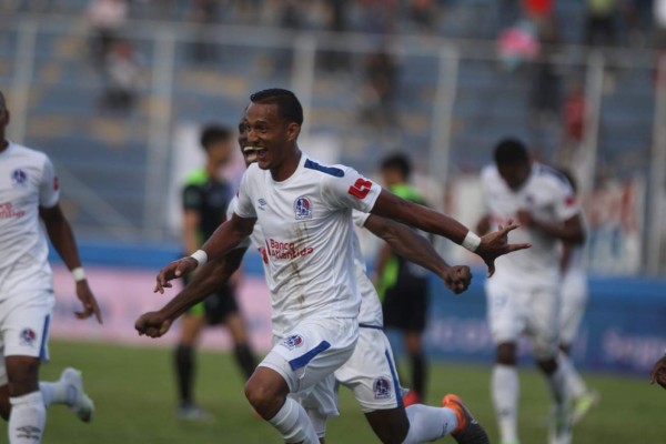 FICHAJES: Olimpia suma baja, Marathón ficha y Platense prepara su 'bombazo'