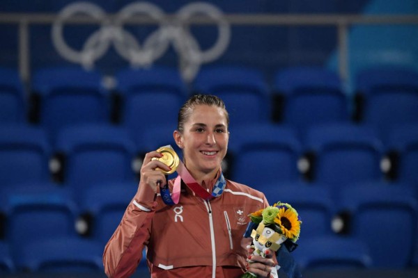 Fotos: Así es la hermosa tenista suiza, Belinda Bencic, quien se bañó de oro en Tokio 2021