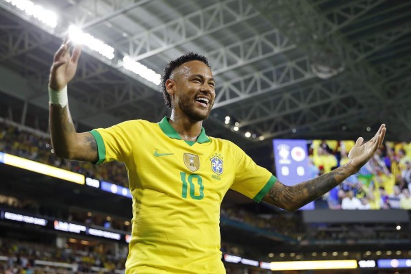 Gol, asistencia, abrazos y duro golpe: Así fue el regreso de Neymar con Brasil