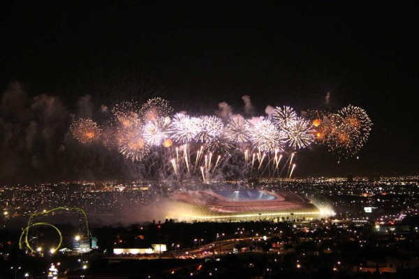 Espectacular inauguración del nuevo estadio del Monterrey