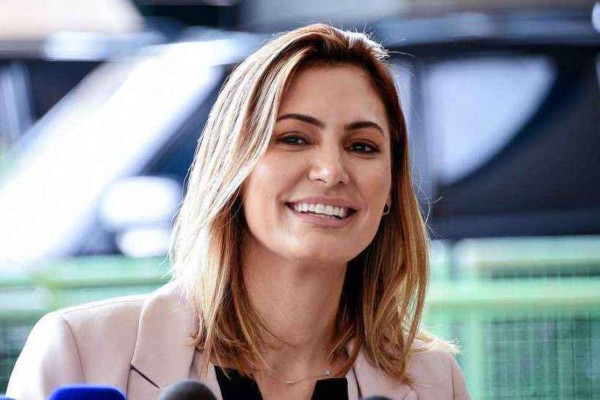¡La primera dama más hermosa! Así es Michelle Bolsonaro, esposa del presidente de Brasil