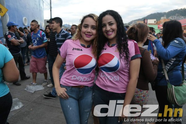 FOTOS: Estas son las chicas lindas que nos dejó el Apertura 2015