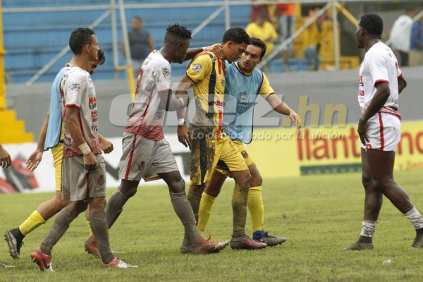 CURIOSAS: Lágrimas, frustración y el noble gesto del Real Sociedad en el Morazán