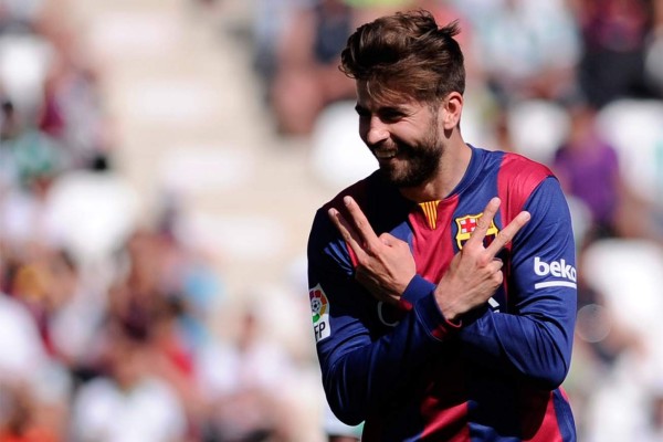 Barcelona demolió por 8 a 0 al Córdoba y se aferra al título .