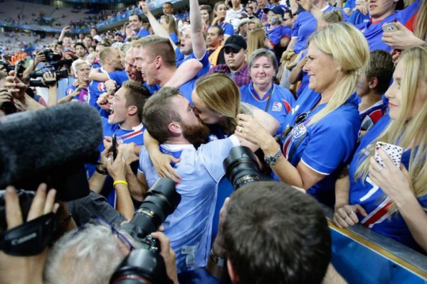 FOTOS: La 'mamá fitness” le llaman a la bella esposa del capitán de Islandia