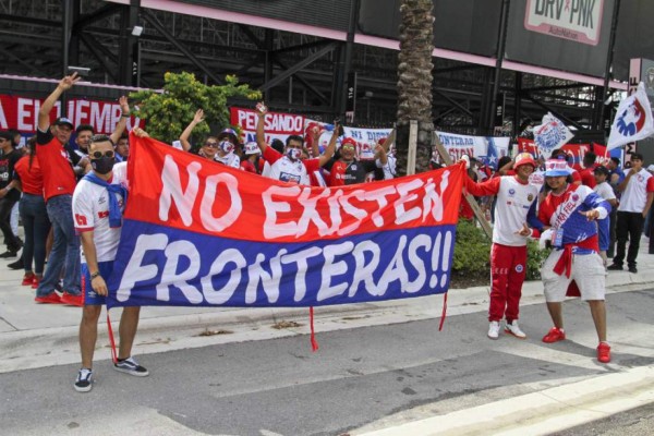Afición del Olimpia conquista Fort Lauderdale en Florida en duelo ante Pachuca por la Copa Rematch