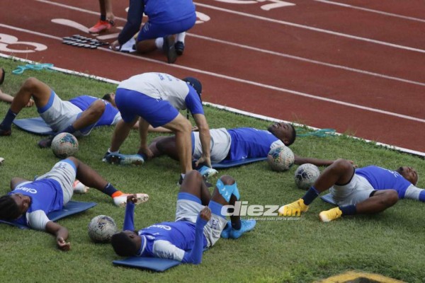 El llamativo look de Kervin Arriaga, sonrisas y trabajo colectivo en primer entreno de Honduras en San Pedro Sula