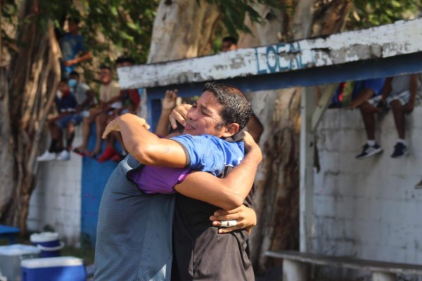 Euforia, festejos y afición: Así se vivió la fiesta de la goleada del Victoria a Potros en la Liga de Ascenso