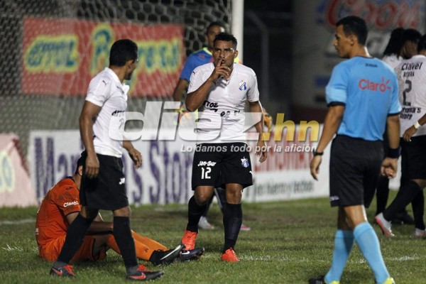 Las curiosas imágenes que no viste en TV del inicio de la fecha 11