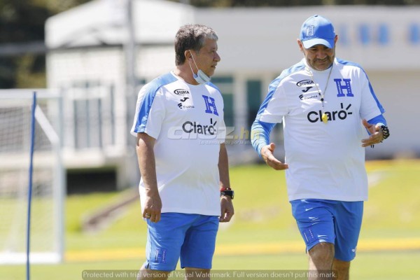Imperdible: Las íntimas preguntas que Bolillo Gómez le hizo a cada futbolista en su primer entrenamiento con Honduras