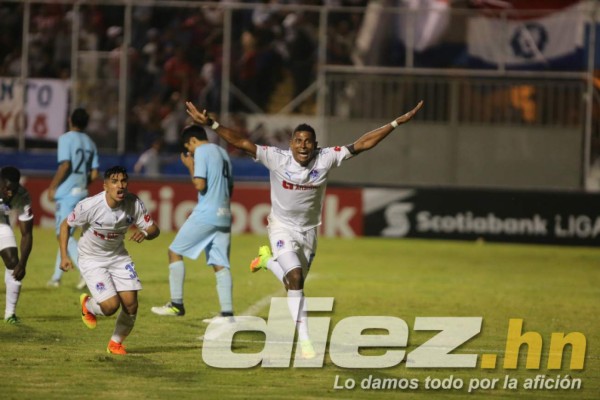NO VISTE EN TV: El festejo del Olimpia y la bengala en el césped&nbsp;&nbsp;