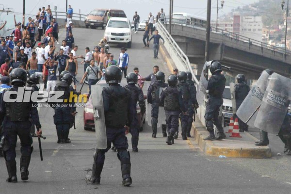 EN FOTOS: Así fue la balacera en las afueras del Nacional en el Motagua-Marathón