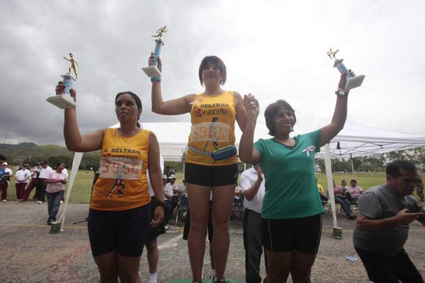 Las mejores imágenes de la Maratón ' Corriendo por la Salud”